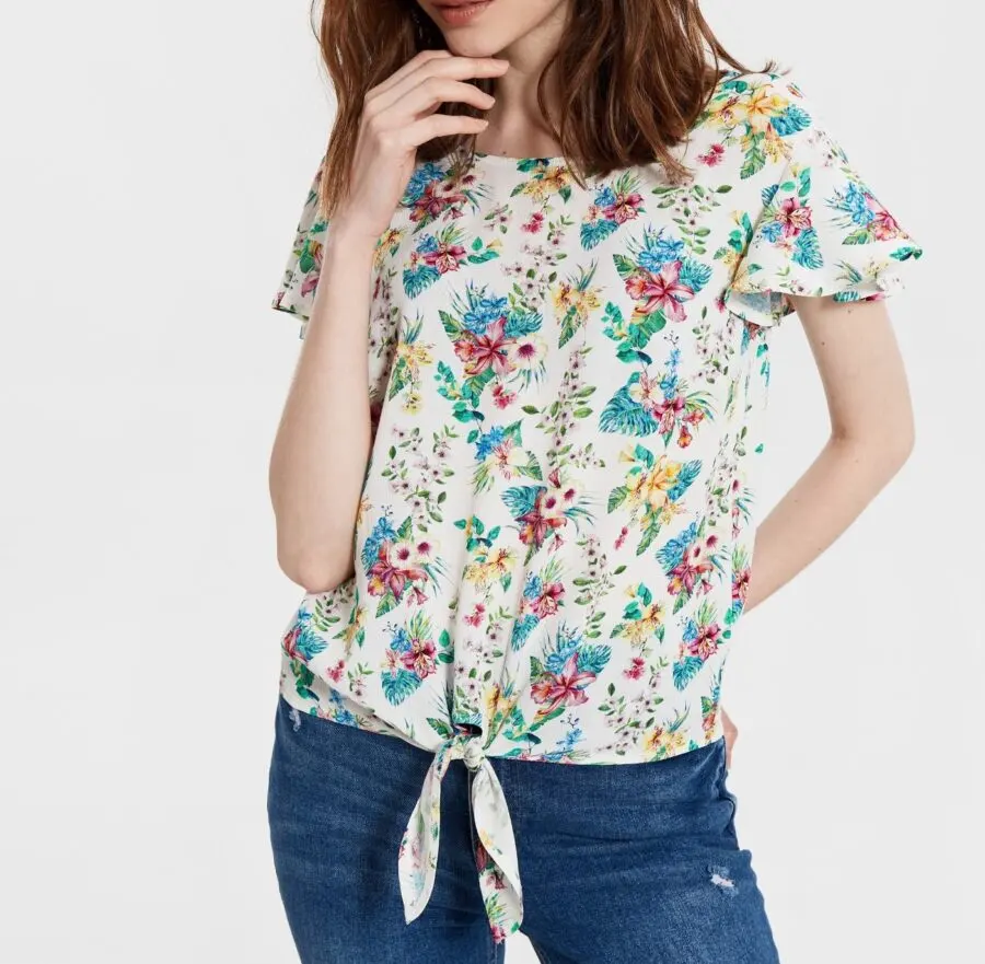 Nouvelle collection chez LC Waikiki Maroc Blouse pour femme à 99Dhs