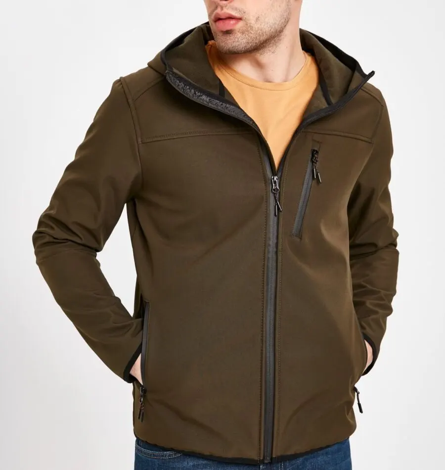 Promo chez LC Waikiki Maroc Jacket pour homme 289Dhs au lieu de 399Dhs