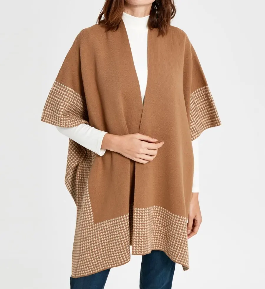 Soldes LC Waikiki Maroc Poncho pour femme 149Dhs au lieu de 239Dhs