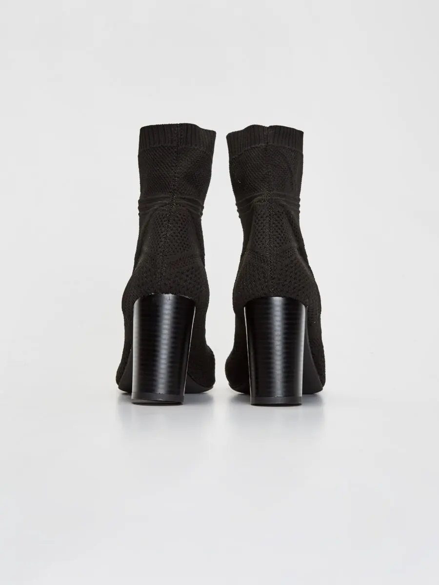 Soldes LC Waikiki Maroc Bottes pour femme 239Dhs au lieu de 319Dhs