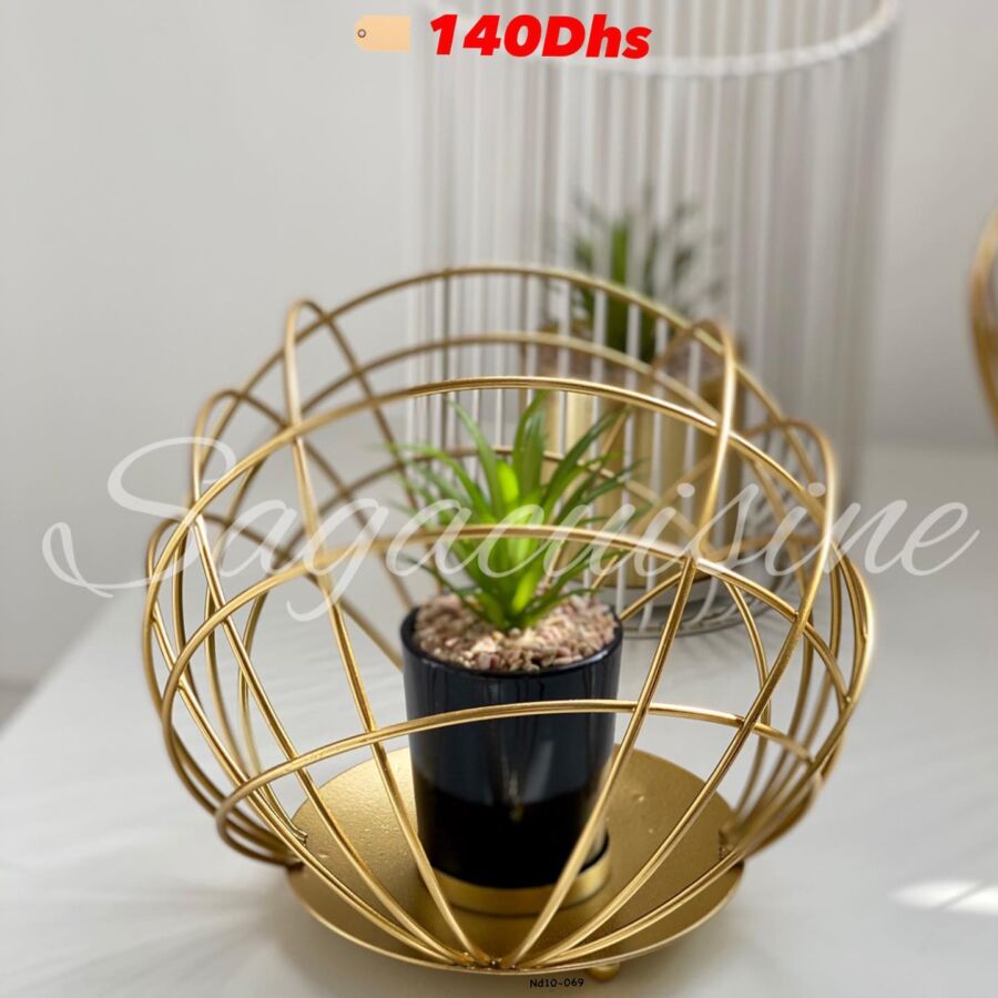 Nouvelles offres chez Saga Cuisine Pots décoratifs petit et grand modèle à partir de 115Dhs