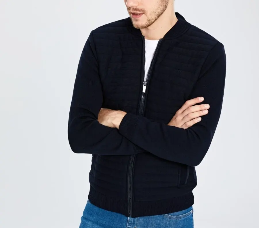 Soldes LC Waikiki Maroc Cardigan pour homme 219Dhs au lieu de 319Dhs