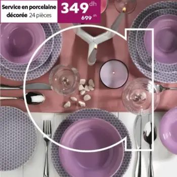 Service en porcelaine décorée 24 pièces