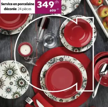 Service décorée en porcelaine 24 pièces